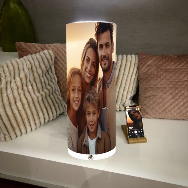 lámpara personalizada de una familia con altavoz bluetooth